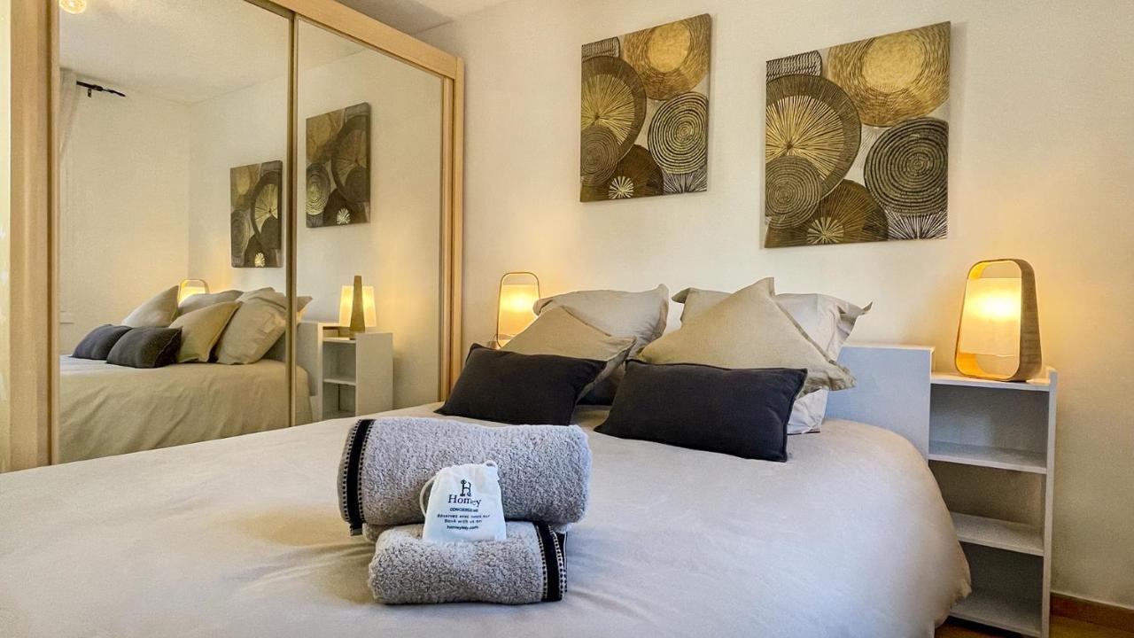 Homey Wood - New - Appartement Avec Une Chambre - Parking Prive Gratuit - Balcon Prive - A 5 Min De La Gare Pour Rejoindre Geneve Аннмасс Екстер'єр фото